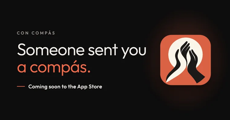 The card a chat folds the link into: Someone sent you a compás, beside the Con Compás icon.